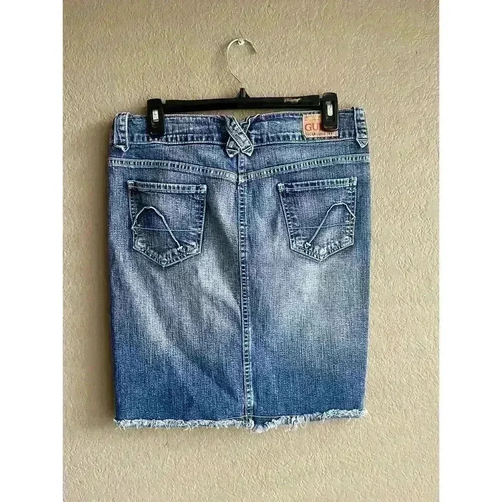 Y2k 2000's Guess mini denim skirt size 29‎ Frayed Hem coastal barn streetware - Picture 7 of 9